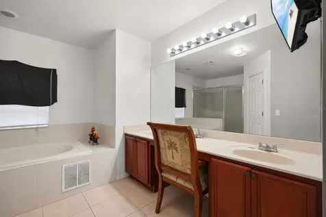 335 Churchill Court Kissimmee FL 34759