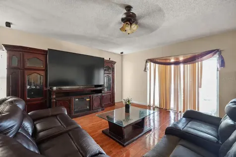 335 Churchill Court Kissimmee FL 34759