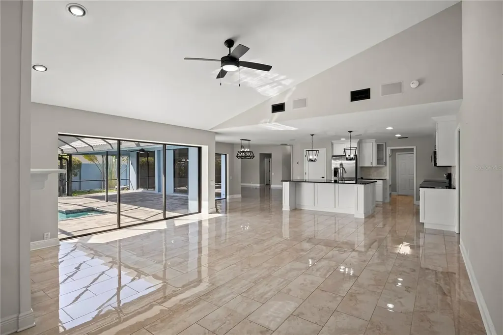 5104 E Longboat Boulevard Tampa FL 33615