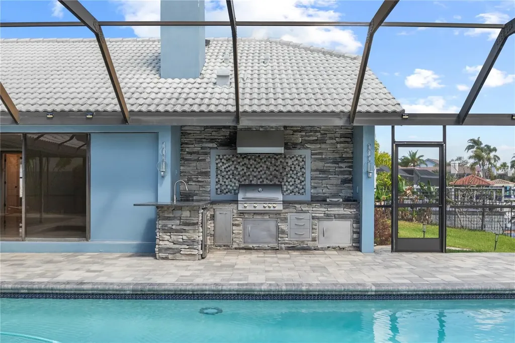 5104 E Longboat Boulevard Tampa FL 33615