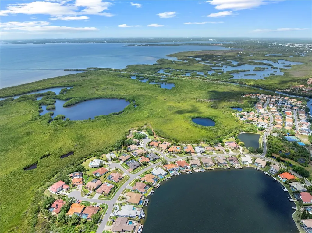 5104 E Longboat Boulevard Tampa FL 33615