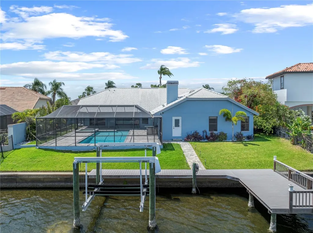 5104 E Longboat Boulevard Tampa FL 33615