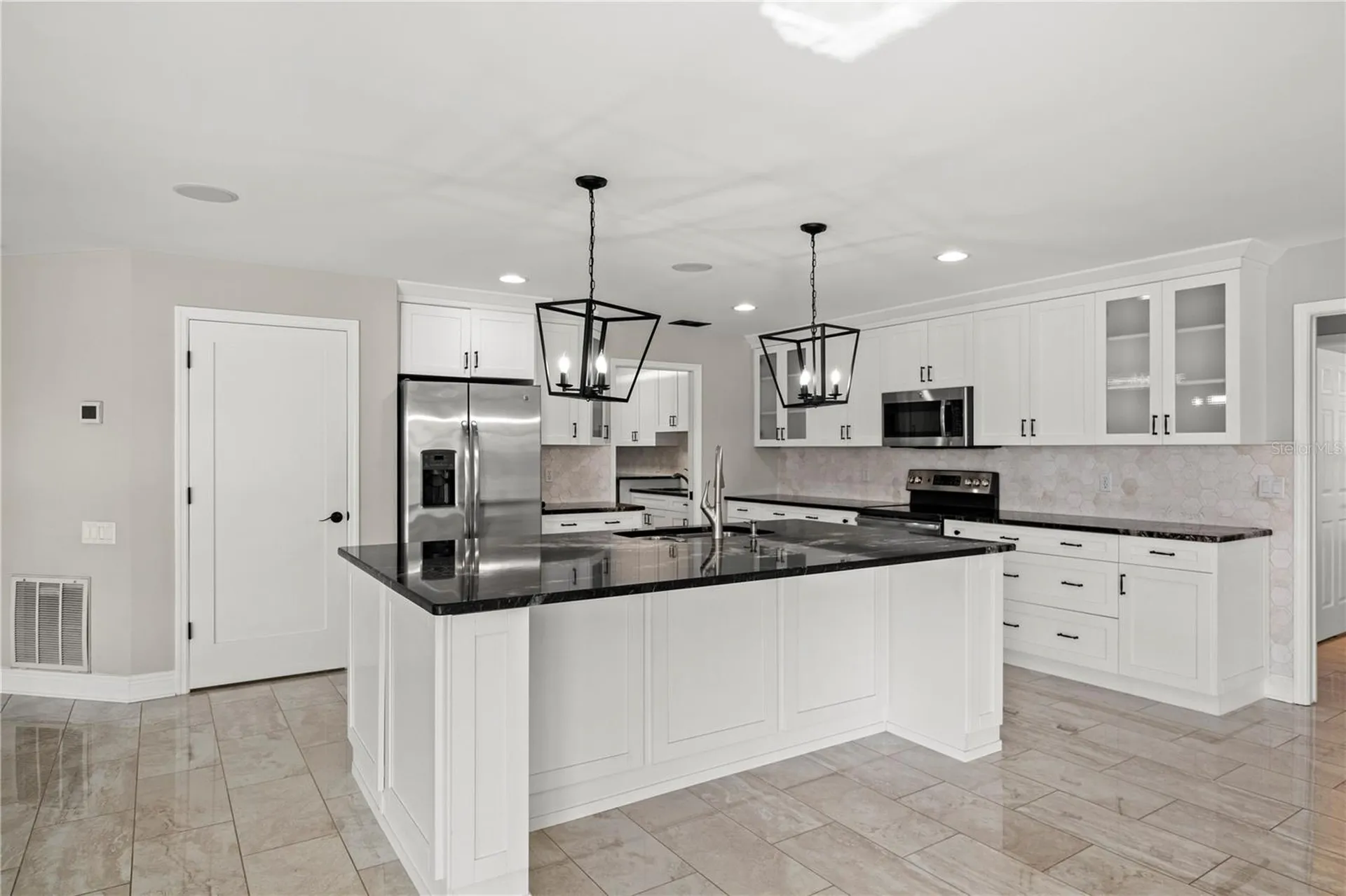 5104 E Longboat Boulevard Tampa FL 33615