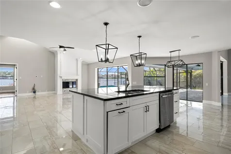 5104 E Longboat Boulevard Tampa FL 33615