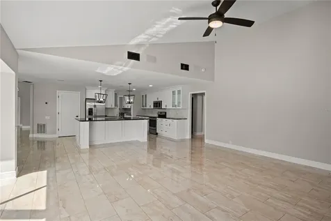 5104 E Longboat Boulevard Tampa FL 33615