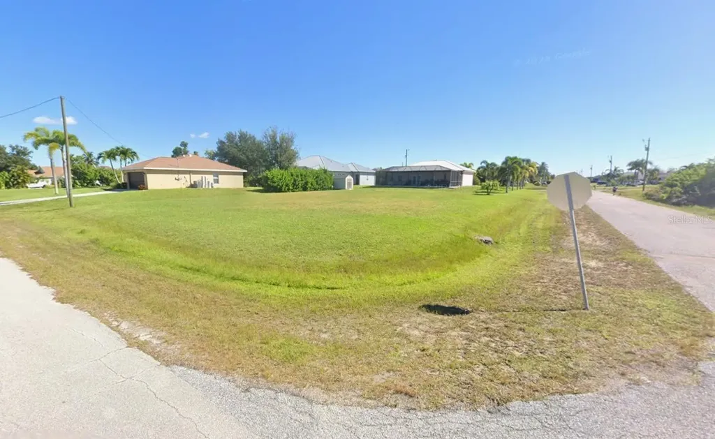 815 NW 28th Place Cape Coral FL 33993