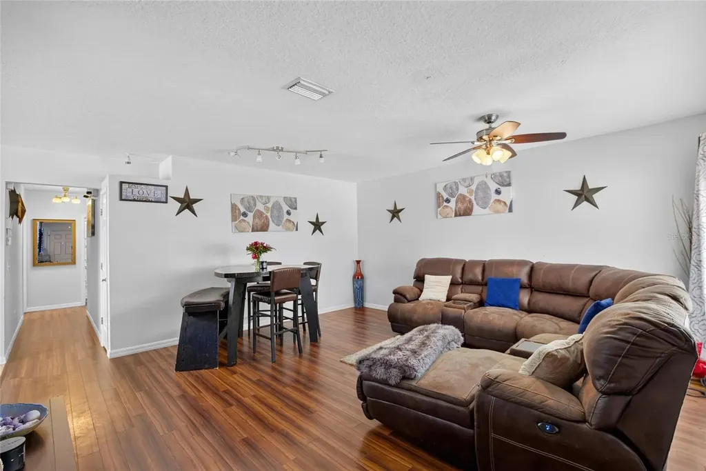 346 Summer Sails Drive Valrico FL 33594