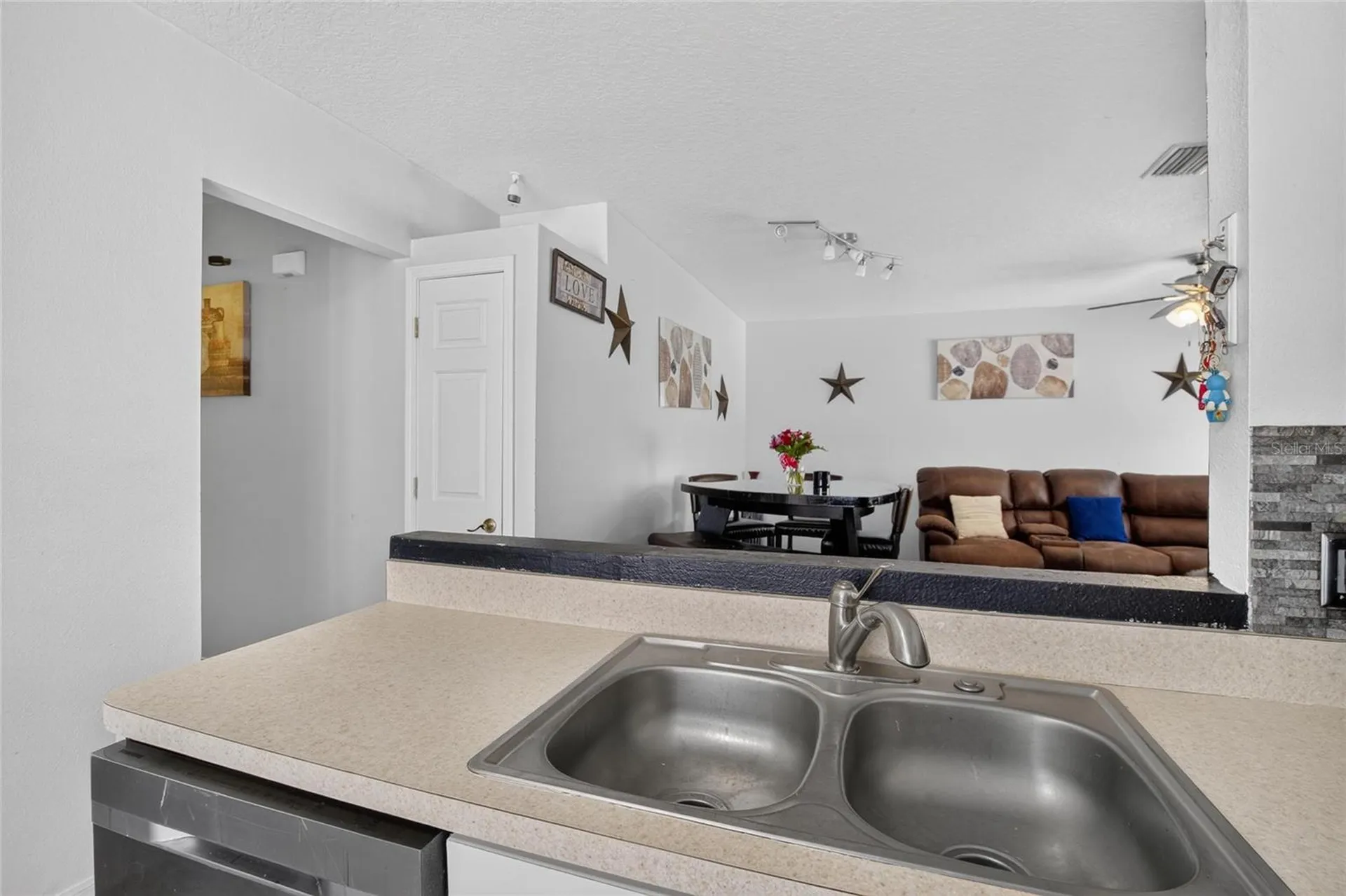 346 Summer Sails Drive Valrico FL 33594