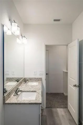 5347 Vista Lago Drive Orlando FL 32811
