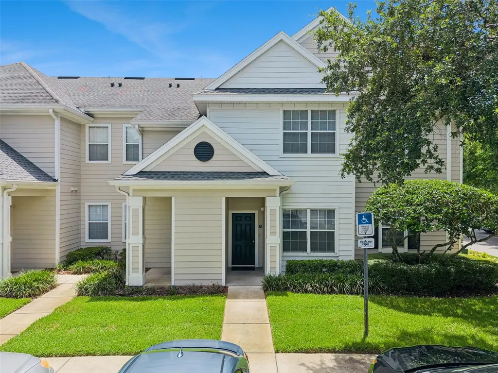 200 Southern Pecan Circle Winter Garden FL 34787