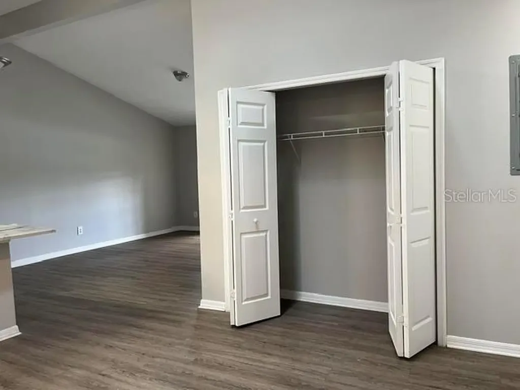 145 N Pearl Lake Causeway Altamonte Springs FL 32714