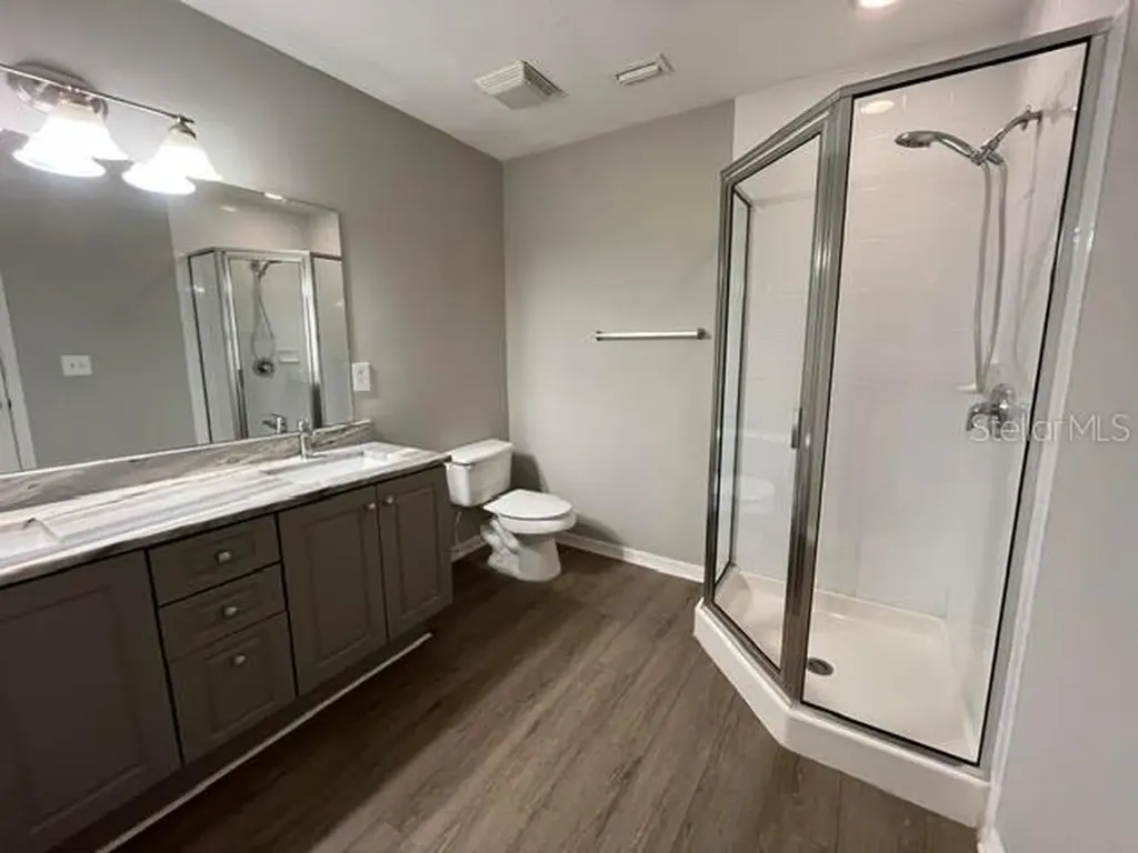 145 N Pearl Lake Causeway Altamonte Springs FL 32714
