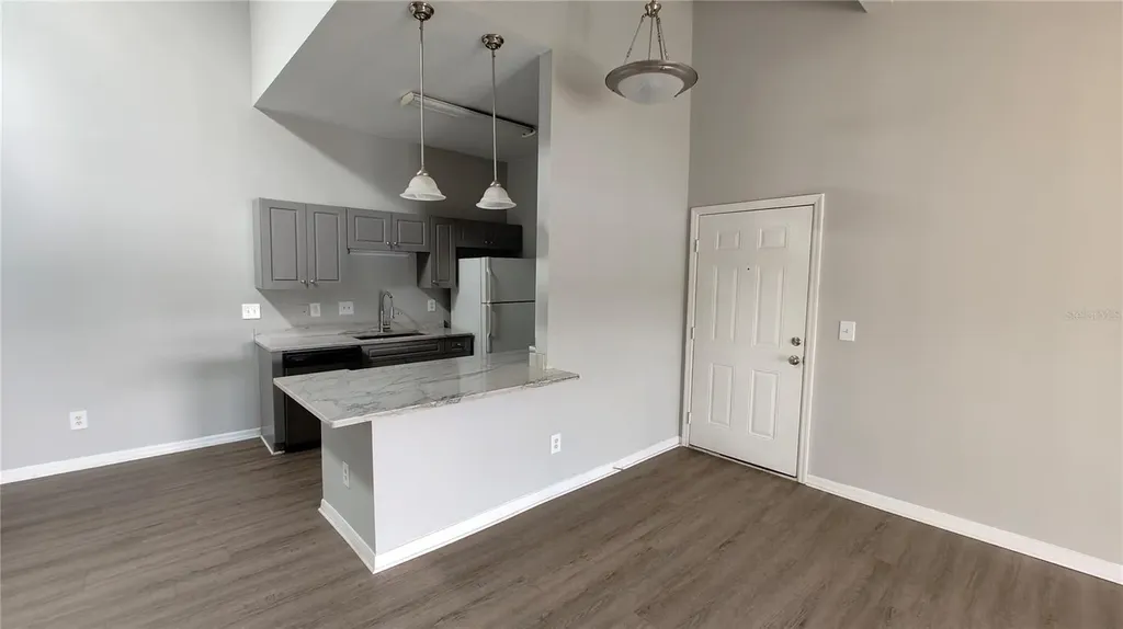 145 N Pearl Lake Causeway Altamonte Springs FL 32714
