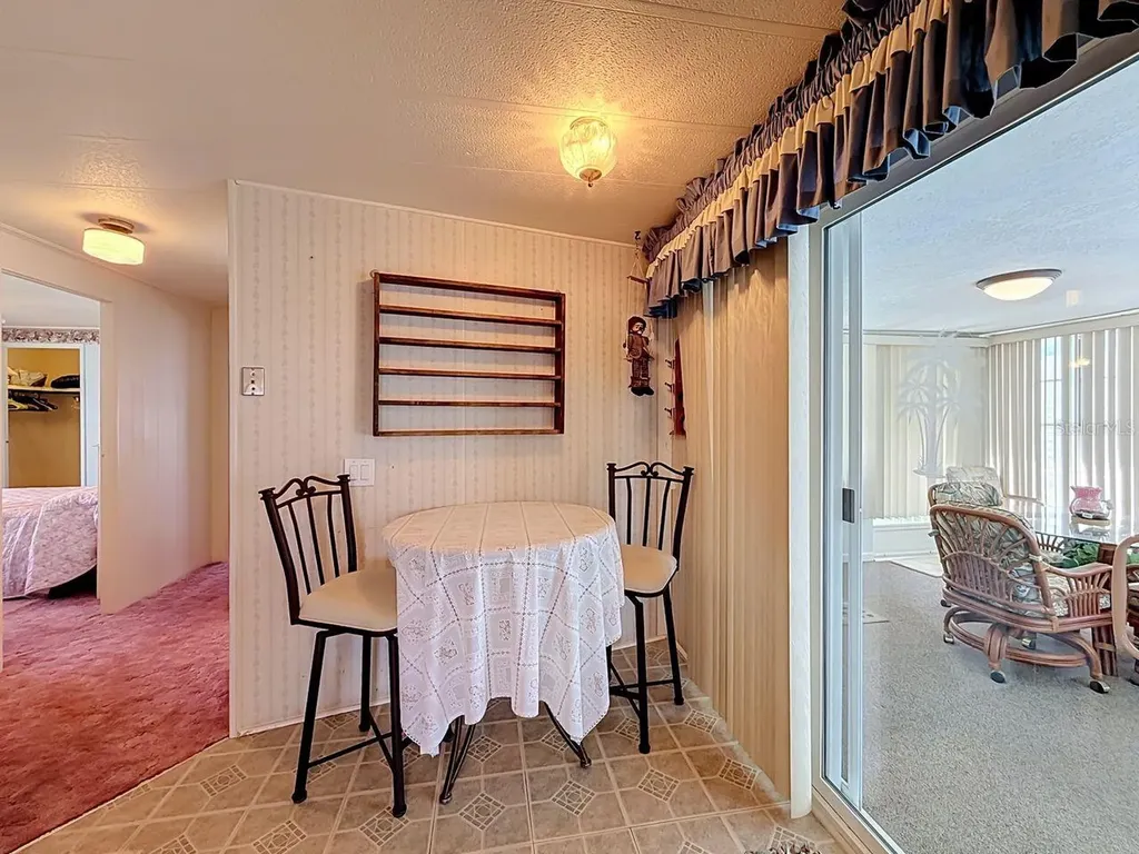 176 Sunset Drive Tavares FL 32778