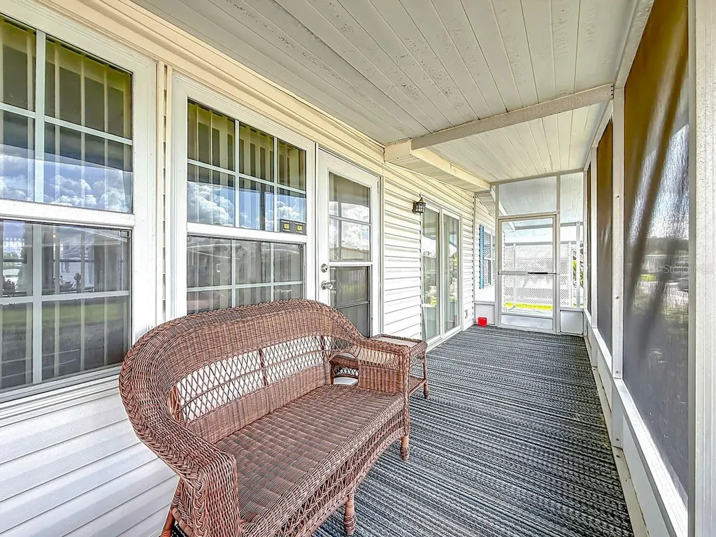 176 Sunset Drive Tavares FL 32778