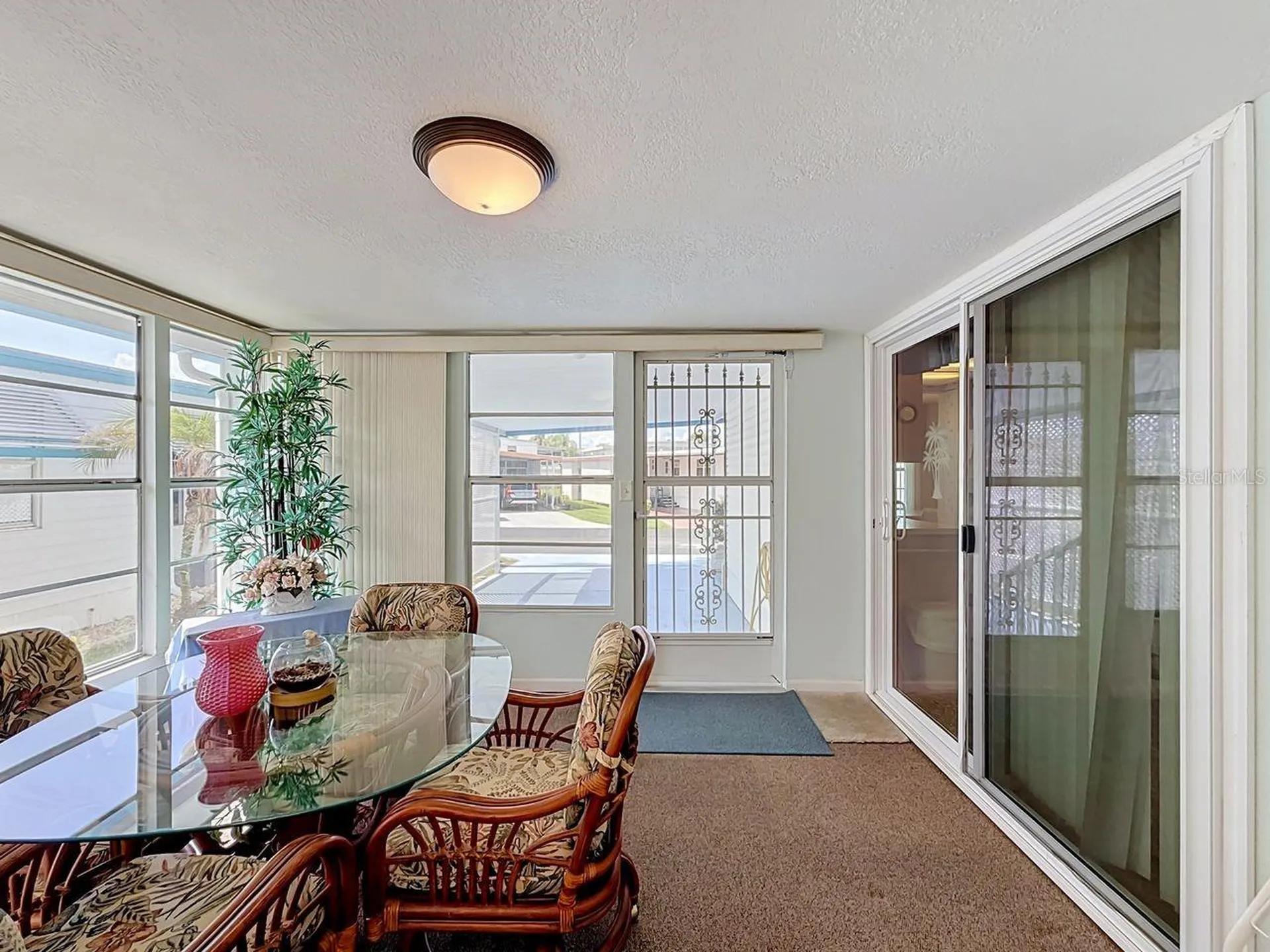 176 Sunset Drive Tavares FL 32778