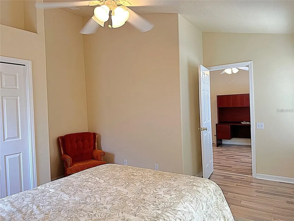 13129 Thoroughbred Loop Largo FL 33773