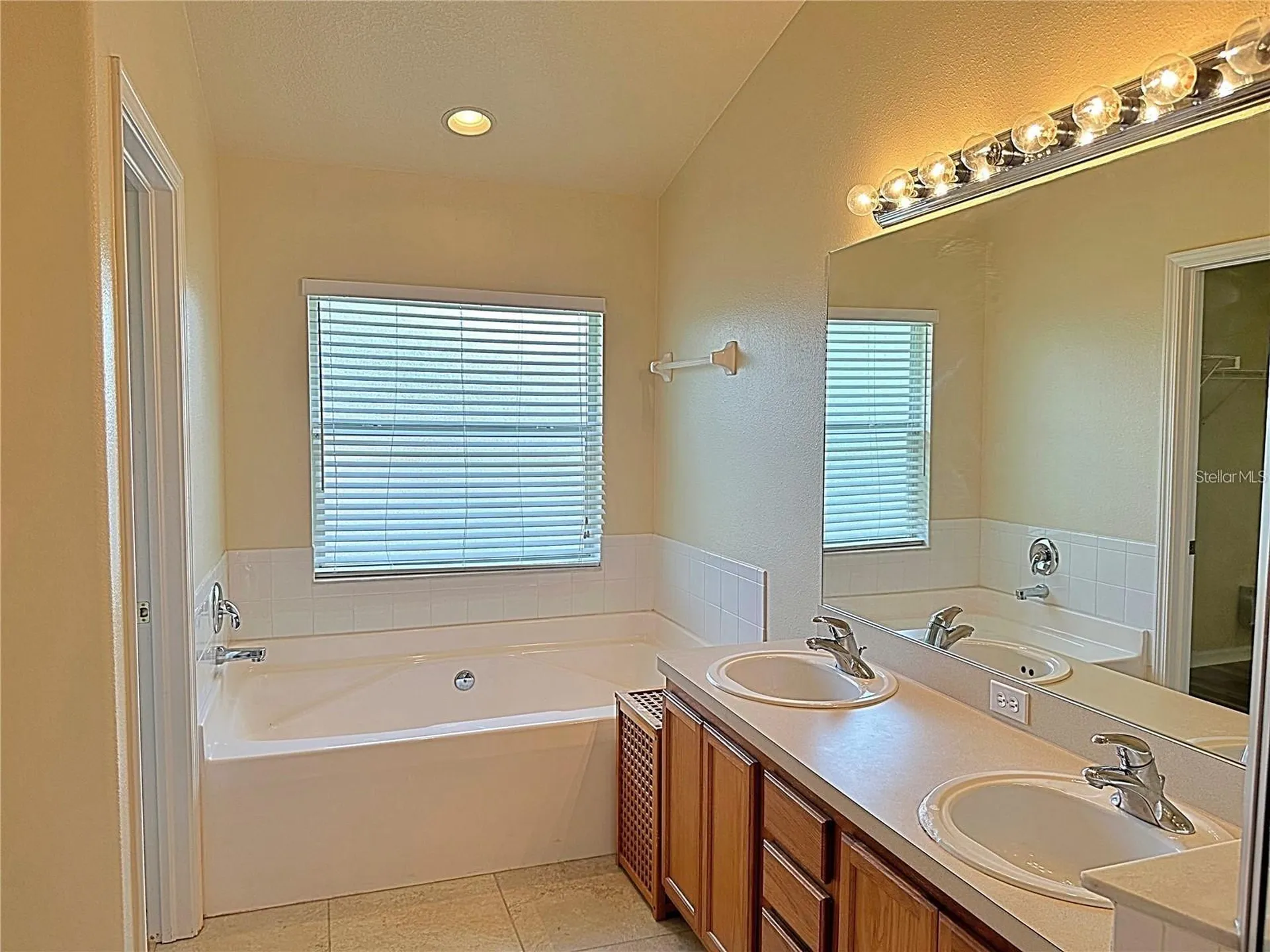 13129 Thoroughbred Loop Largo FL 33773