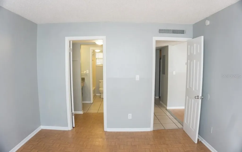 4601 22nd Avenue S St Petersburg FL 33711