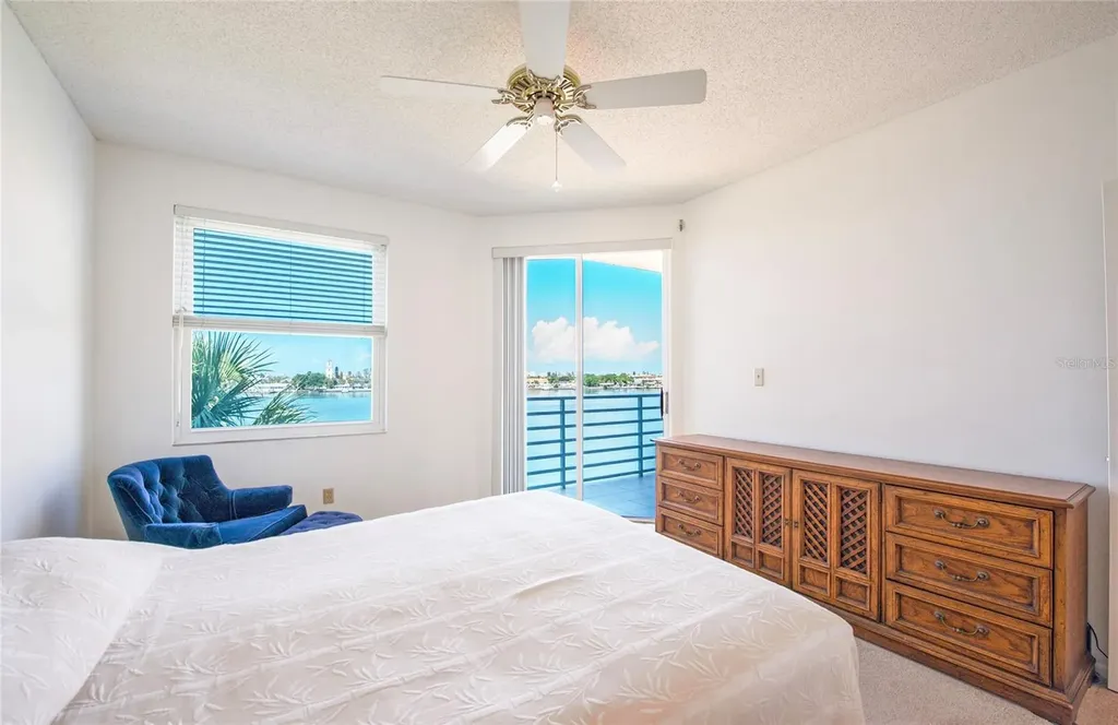 7984 Sailboat Key Boulevard S St Petersburg FL 33707
