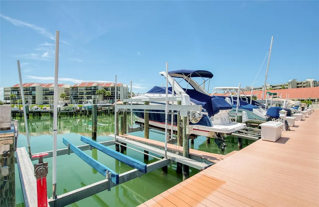 7984 Sailboat Key Boulevard S St Petersburg FL 33707