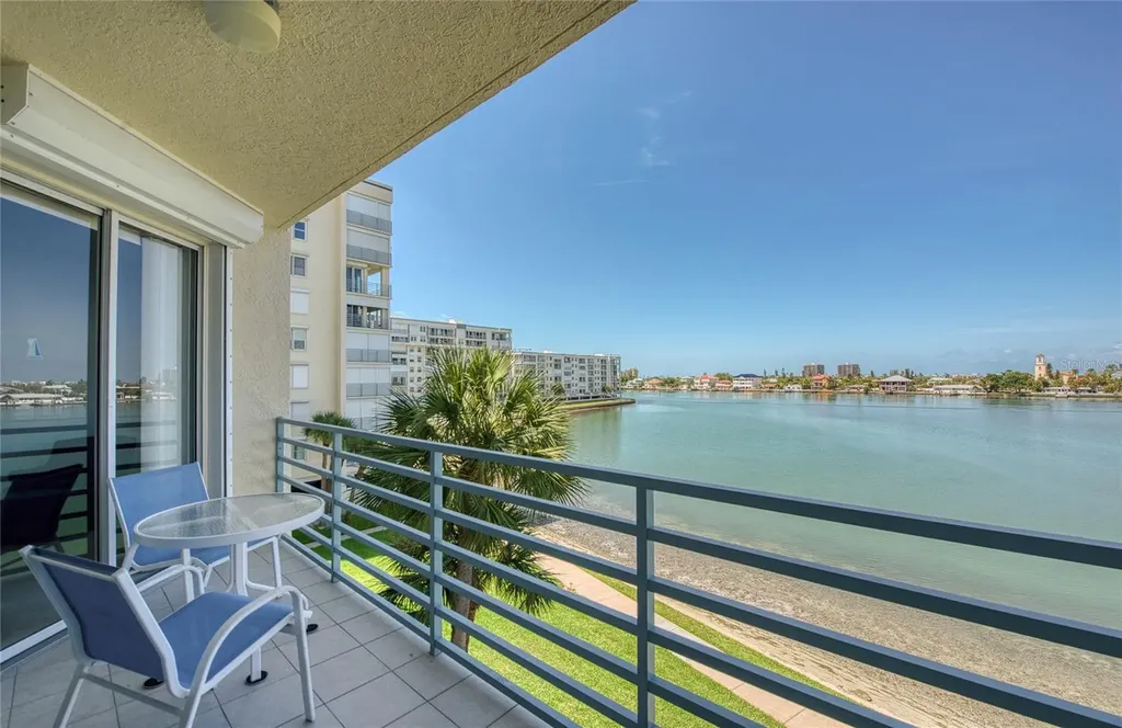 7984 Sailboat Key Boulevard S St Petersburg FL 33707