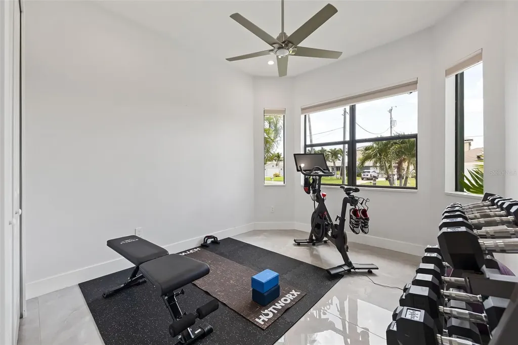 3619 SE 16th Place Cape Coral FL 33904