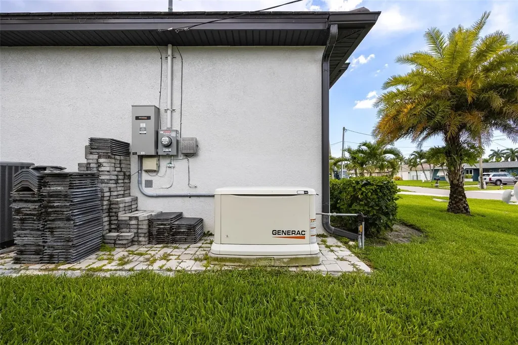 3619 SE 16th Place Cape Coral FL 33904