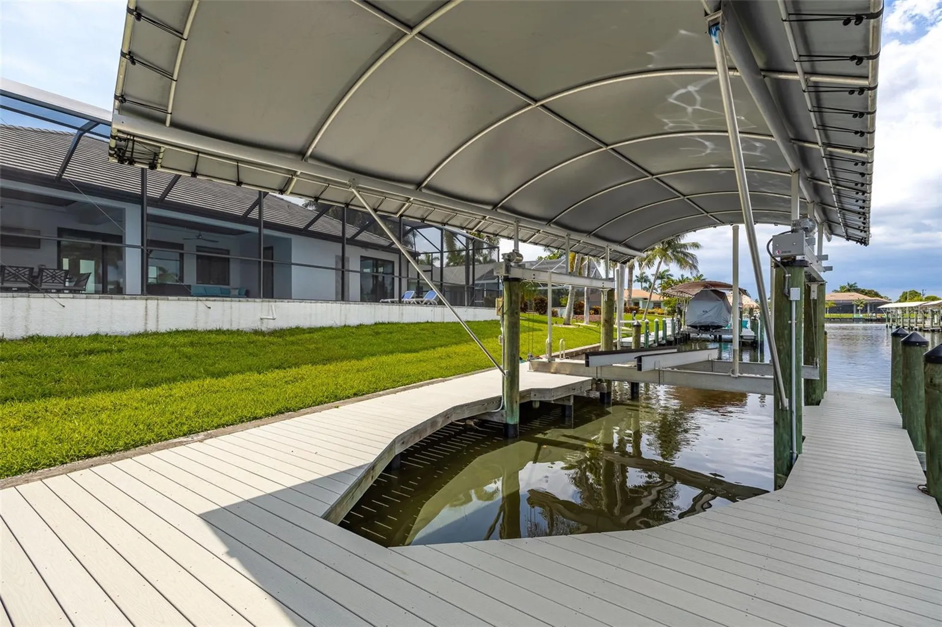 3619 SE 16th Place Cape Coral FL 33904