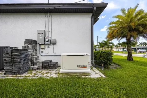 3619 SE 16th Place Cape Coral FL 33904