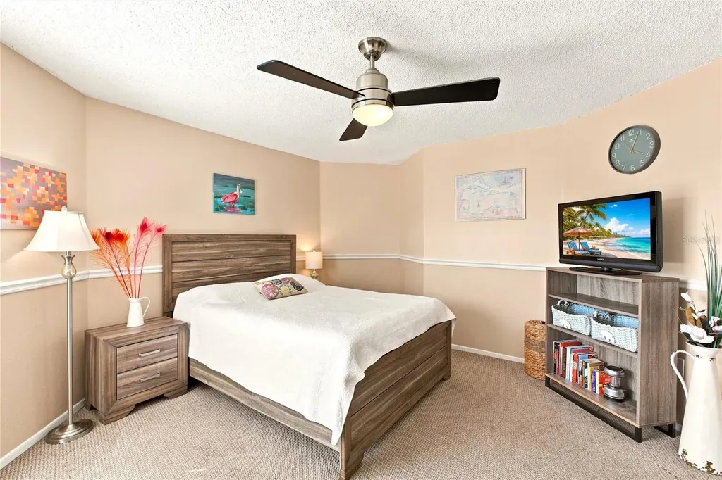 115 112th Avenue NE St Petersburg FL 33716