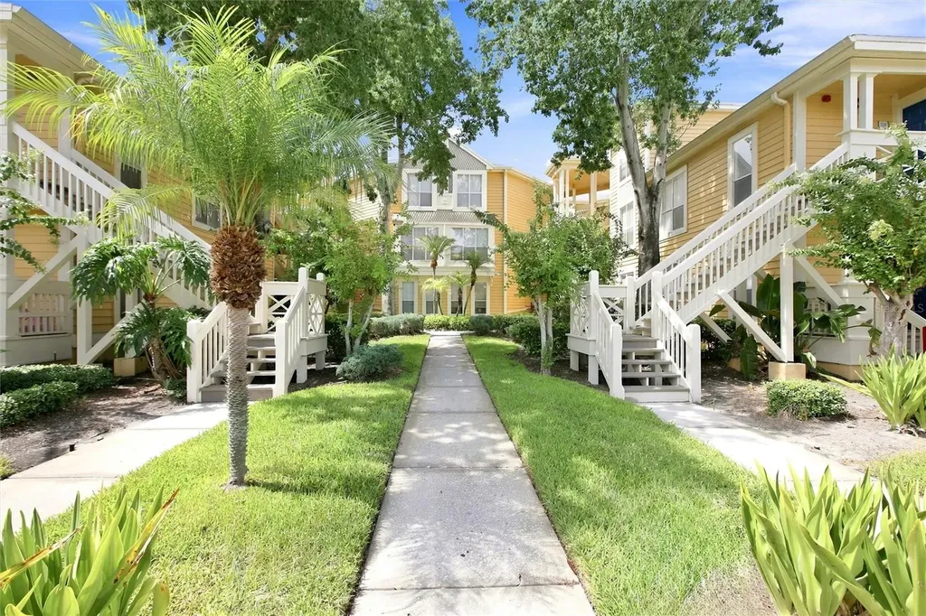 115 112th Avenue NE St Petersburg FL 33716