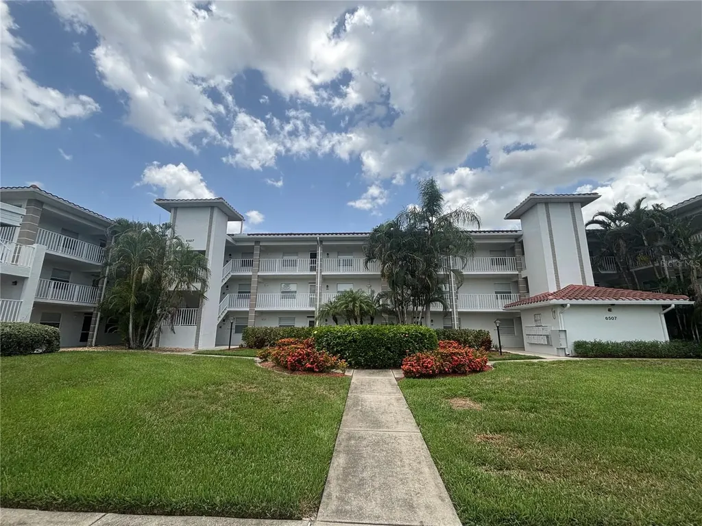 6507 Stone River Road Bradenton FL 34203