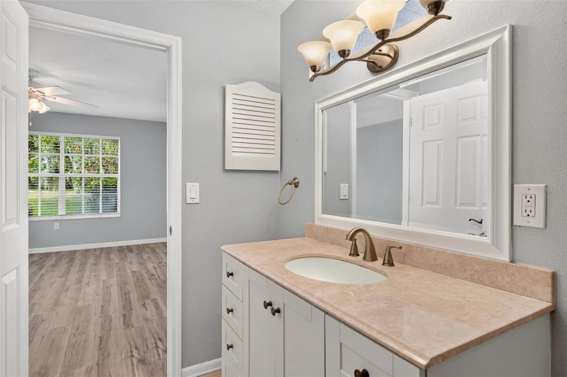 615 Juniper Way Tavares FL 32778