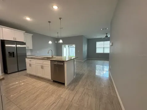 117 W Murphy Street Davenport FL 33837