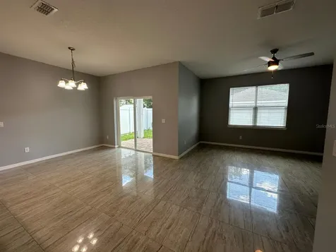 117 W Murphy Street Davenport FL 33837