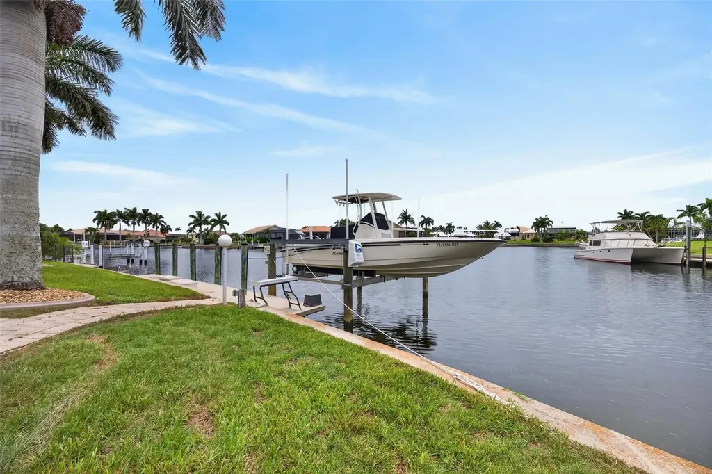 2018 Deborah Drive Punta Gorda FL 33950