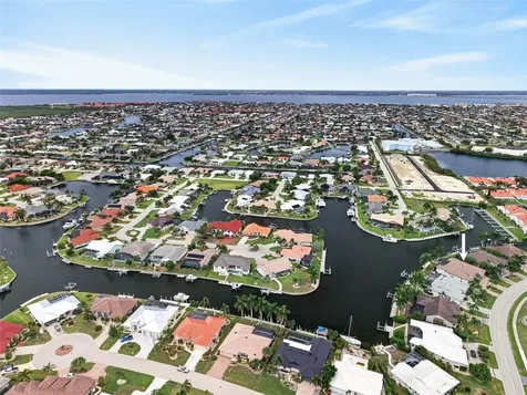2018 Deborah Drive Punta Gorda FL 33950