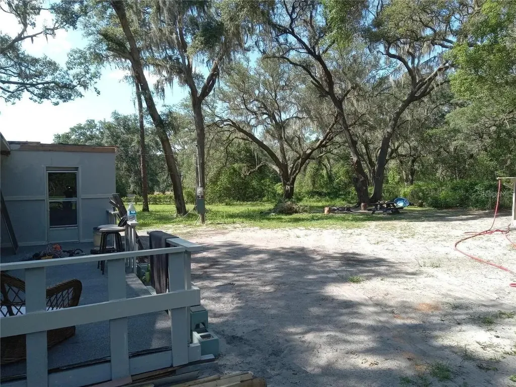 16395 SE 117th Avenue Weirsdale FL 32195