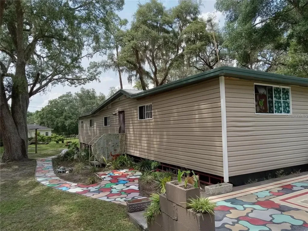 16395 SE 117th Avenue Weirsdale FL 32195