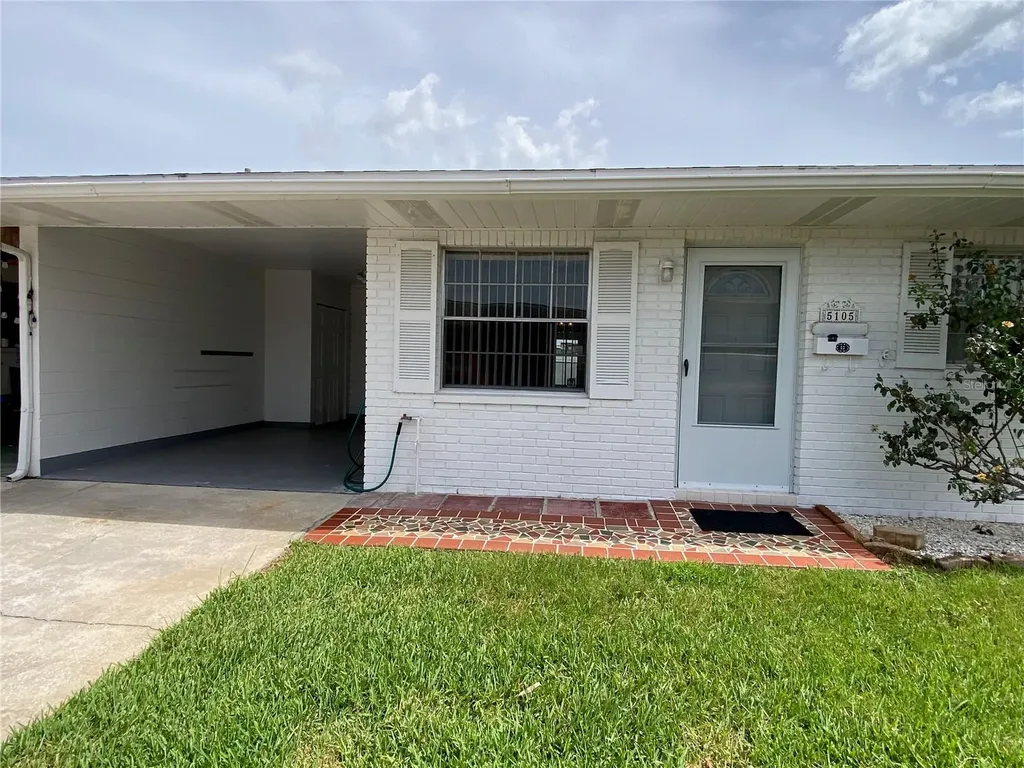 5105 Rose Place N Pinellas Park FL 33782