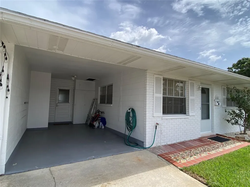 5105 Rose Place N Pinellas Park FL 33782