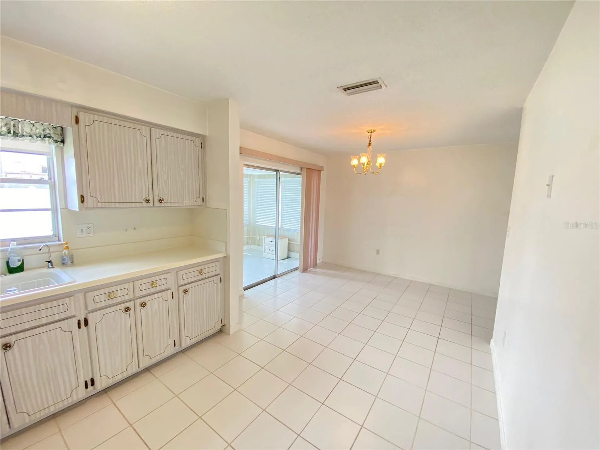 5105 Rose Place N Pinellas Park FL 33782