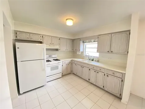 5105 Rose Place N Pinellas Park FL 33782