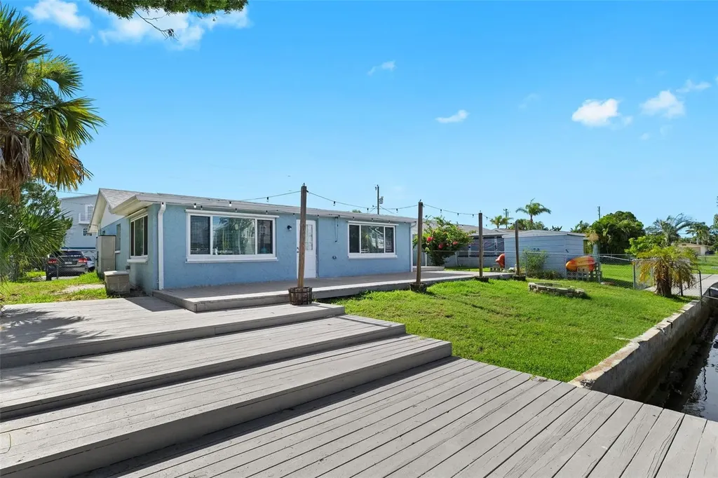 13916 Sommers Avenue Hudson FL 34667