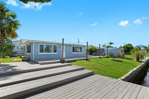 13916 Sommers Avenue Hudson FL 34667