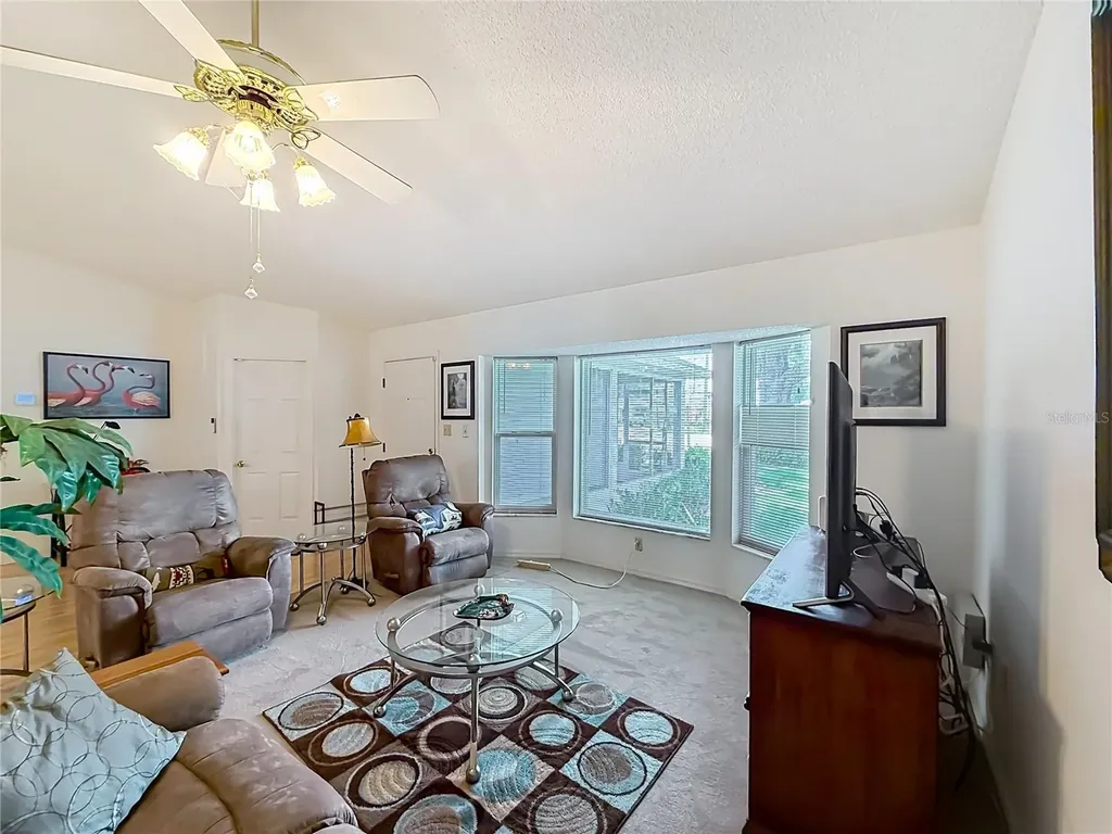 33909 Linda Lane Leesburg FL 34788