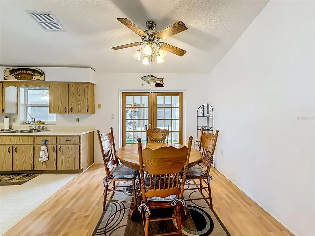 33909 Linda Lane Leesburg FL 34788