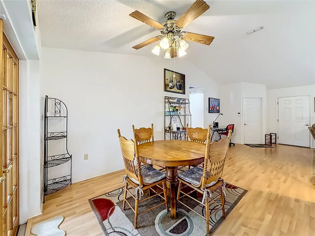 33909 Linda Lane Leesburg FL 34788