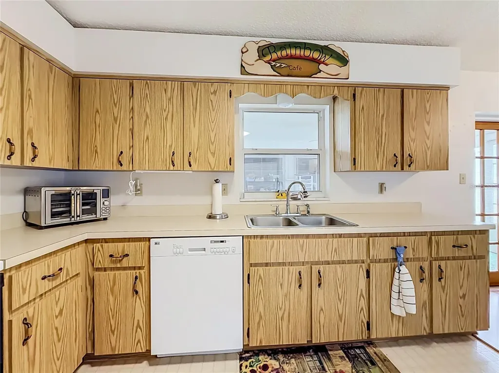 33909 Linda Lane Leesburg FL 34788